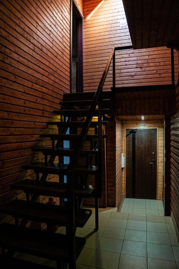 فندق Târgu Jiuفي  Casa Gorjeneasca المظهر الخارجي الصورة